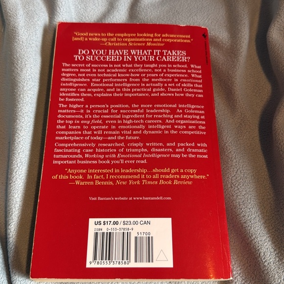 Working with Emotional Intelligence book - Picture 2 of 5